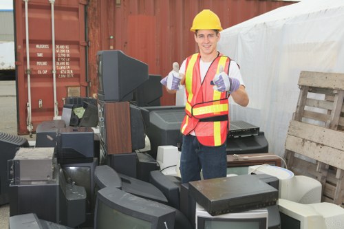 Choosing the right muck away service